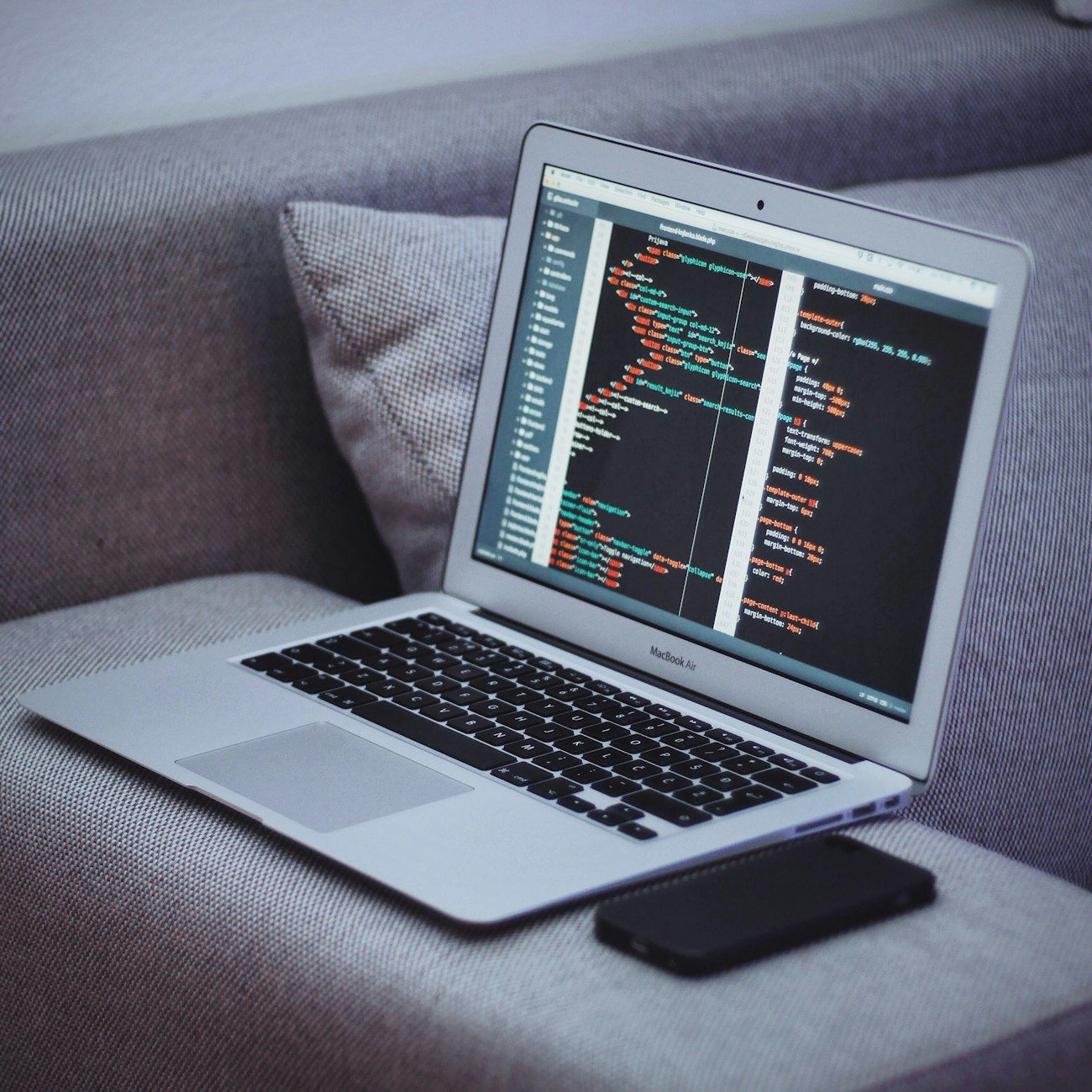 VPS do handlu, Forex VPS, handel o niskiej latencji, bezpieczne hostowanie Forex, 24/7 dostępność, automatyzacja handlu, MT4 VPS, szybkie wykonanie, niezawodne VPS, serwer Forex