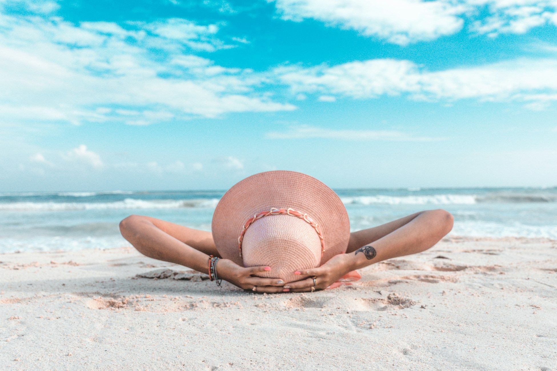 Reiseplanung, Online-Reisebüro, Flugbuchung, Hotelbuchung, Urlaubsangebote, Reisewebsite, Urlaubspakete, günstige Flüge, Reisedienstleistungen, Reiseplanung
