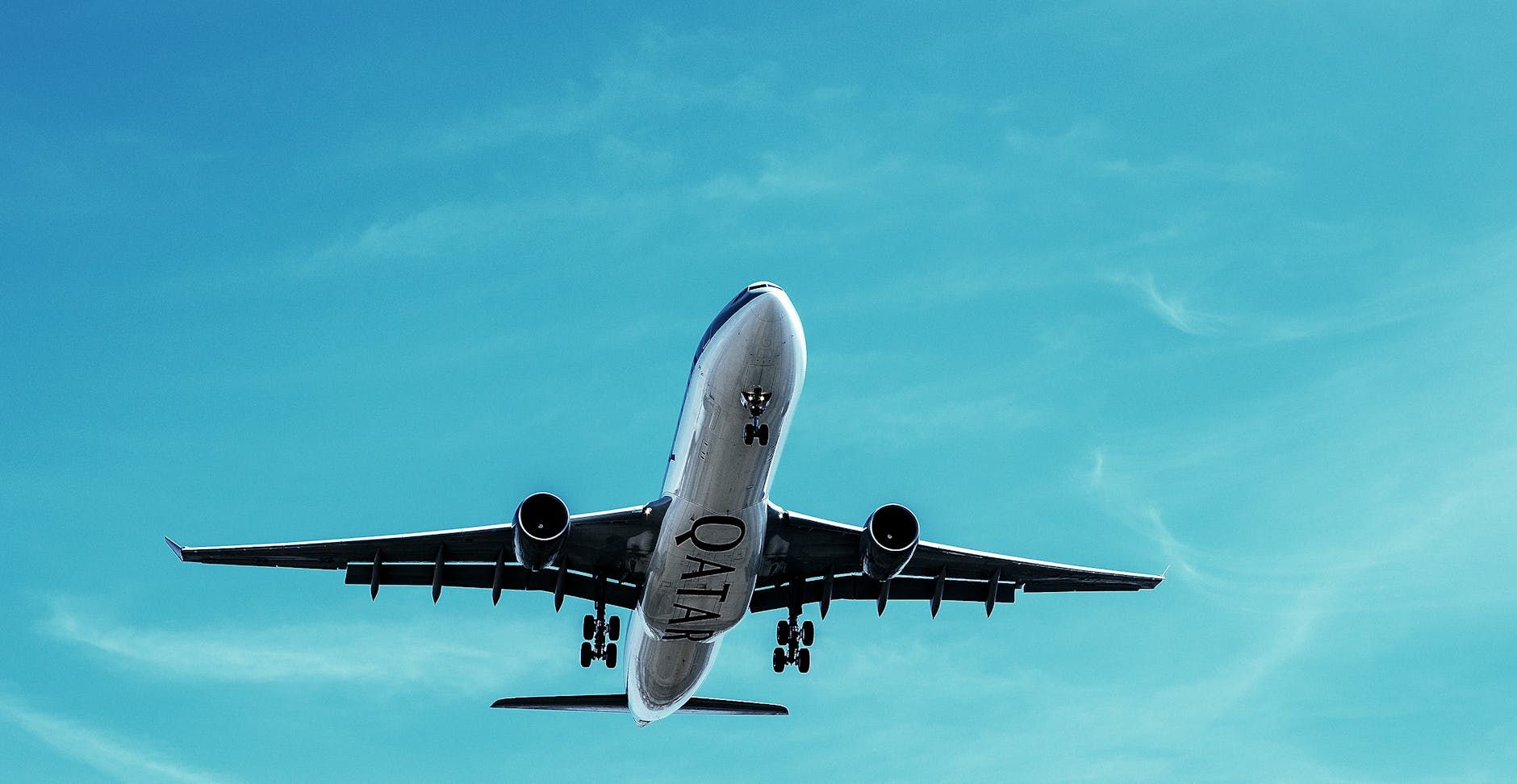 Qatar Airways, airline, travel, business class, comfort, luxury, service, flights, passengers, air travel