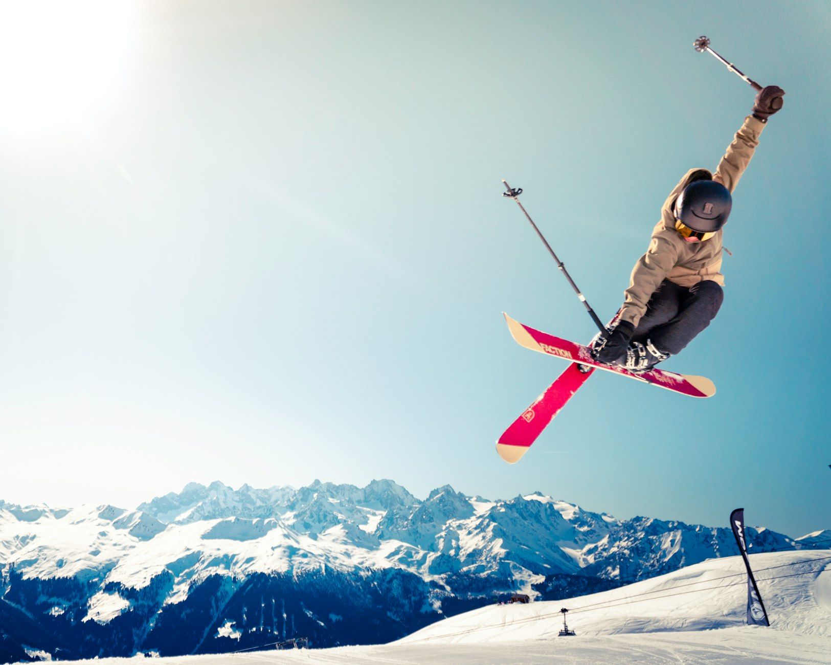 Sportausrüstung, Sportbekleidung, Outdoor-Ausrüstung, Fitnesskleidung, Laufschuhe, Wanderausrüstung, Wintersportbekleidung, Online-Sportgeschäft, Leistungskleidung, Sportfits.de
