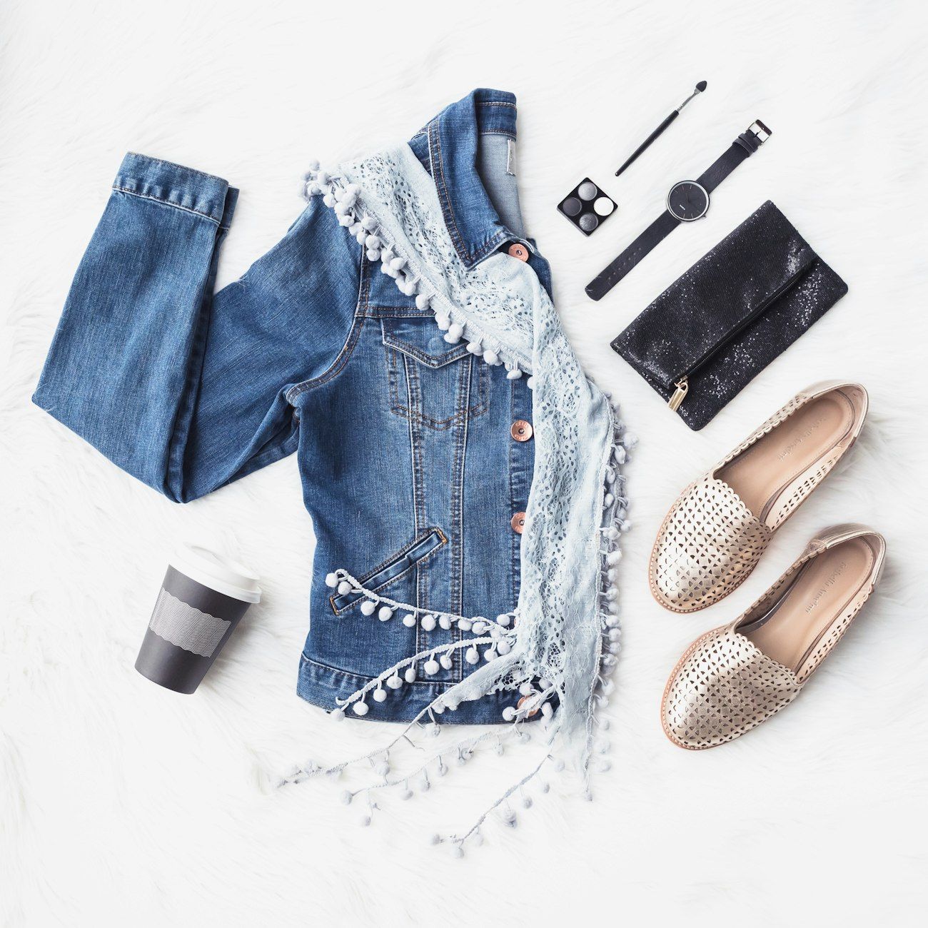 branded clothing deals, fashion discounts, outlet shopping online, designer brands sale, affordable fashion, flash sales clothing, online fashion store, luxury for less, shopping deals Europe